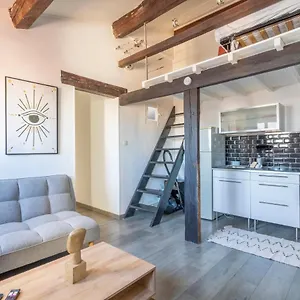 https://magnificent-2-room-apartment-vauban-district-37m2.fr-provencehotel.com